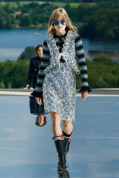 Look 31